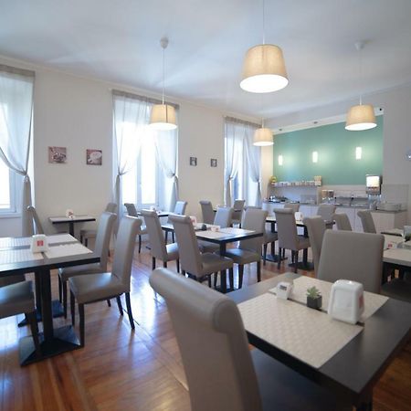 Hotel Moderno Lecco Exterior photo