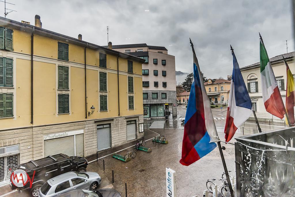 Hotel Moderno Lecco Exterior photo