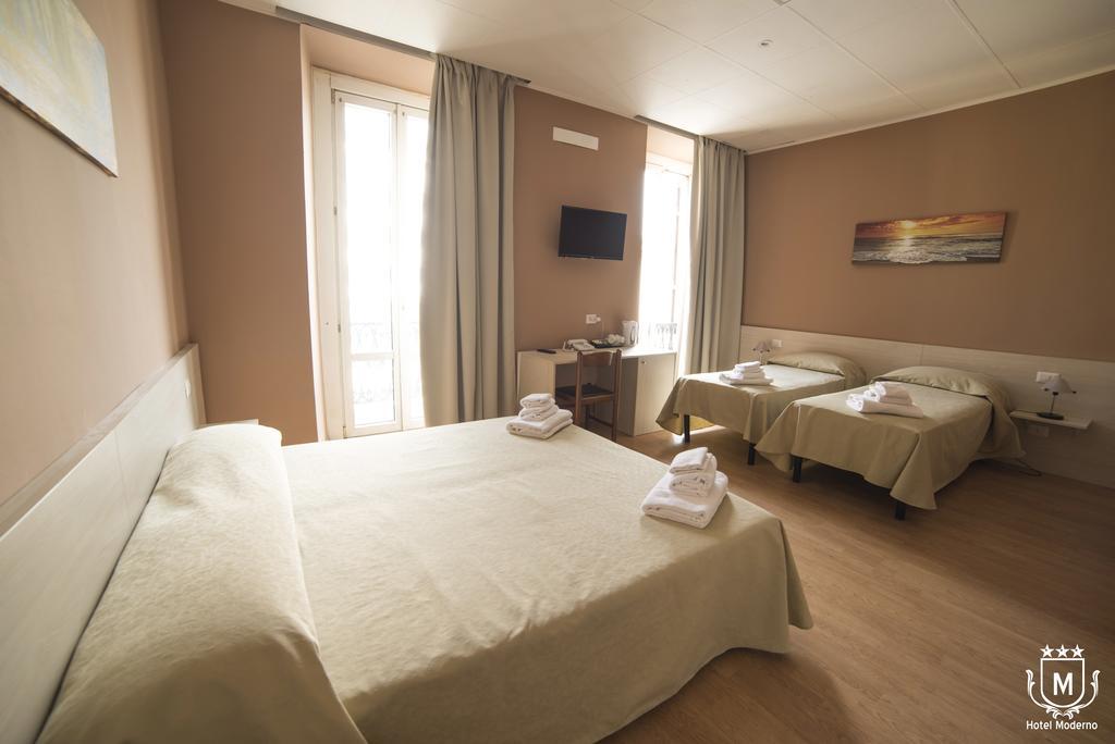 Hotel Moderno Lecco Exterior photo
