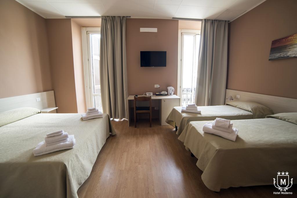 Hotel Moderno Lecco Exterior photo