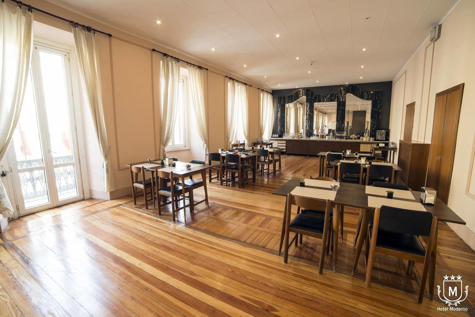 Hotel Moderno Lecco Exterior photo