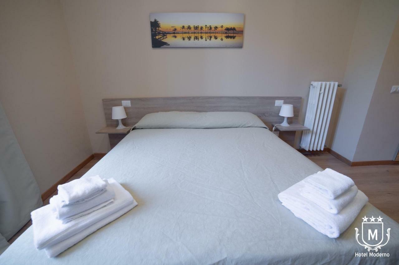 Hotel Moderno Lecco Exterior photo