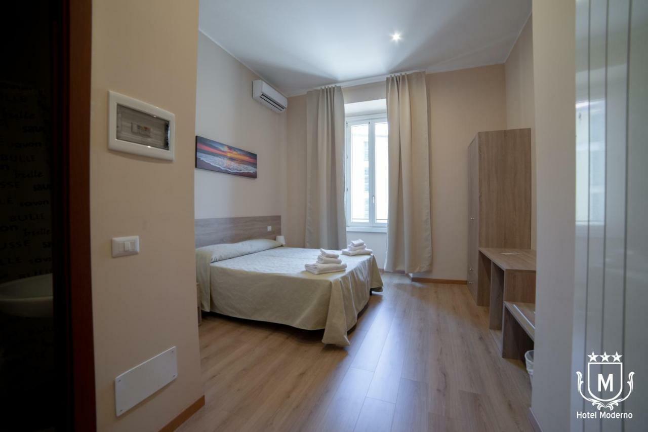 Hotel Moderno Lecco Exterior photo