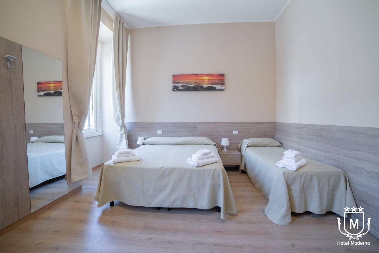 Hotel Moderno Lecco Exterior photo